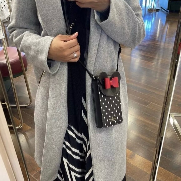 NWOT Disney X Kate Spade Minnie Mouse North South Flap Phone Crossbody  $228 - Picture 11 of 12